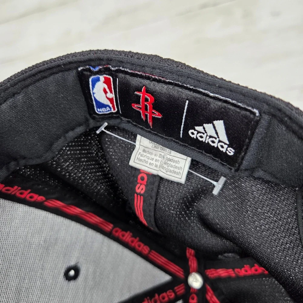 adidas red color